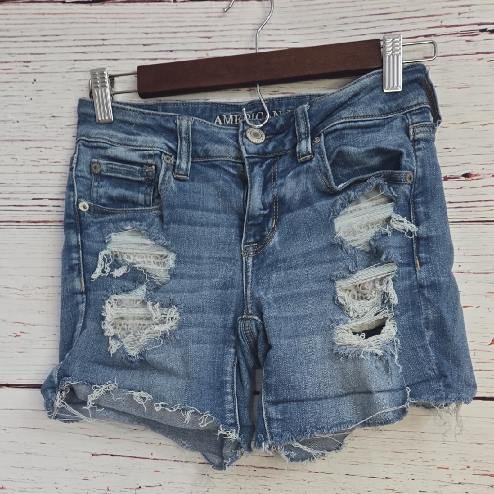 American Eagle Distressed Denim Shorts Next Level Stretch Blue Size 4